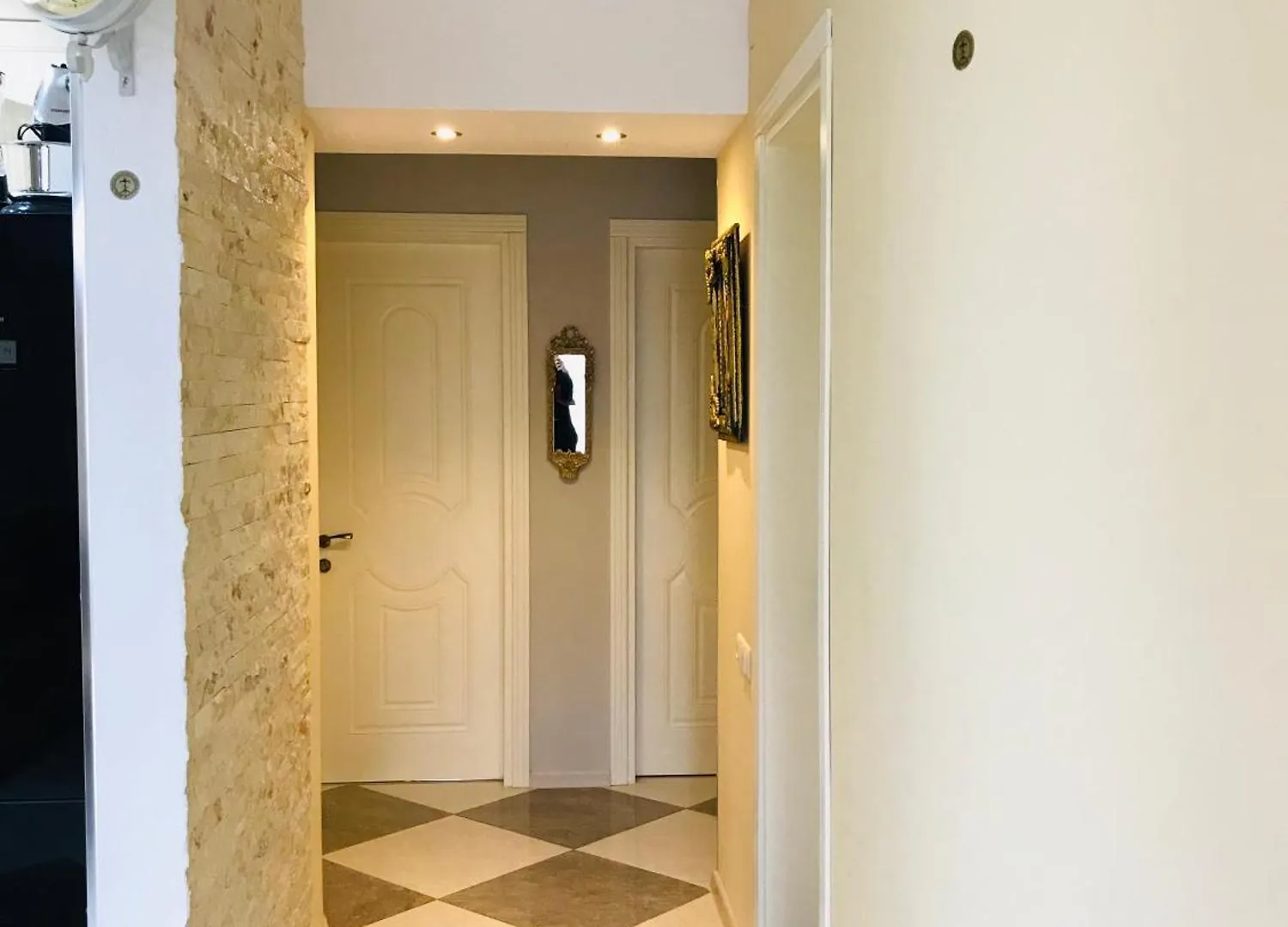 Apartman Стильное И Комфортное Жельё С Тремя Спальнями Batumi Grúzia